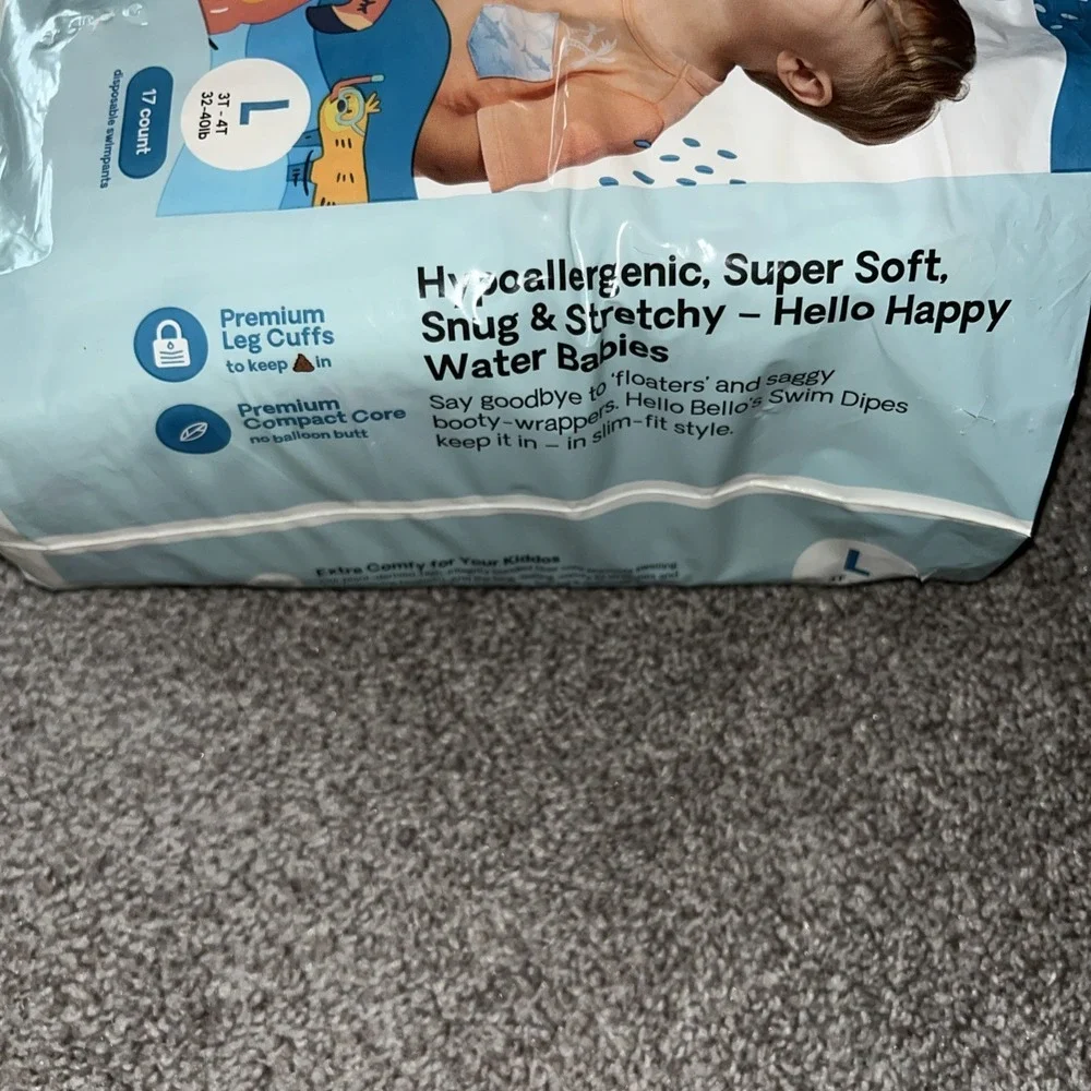 Hello Bello Disposable Swim Dipes, Large. Hypoallergenic 17-Count 3T-4T 32-40lbs